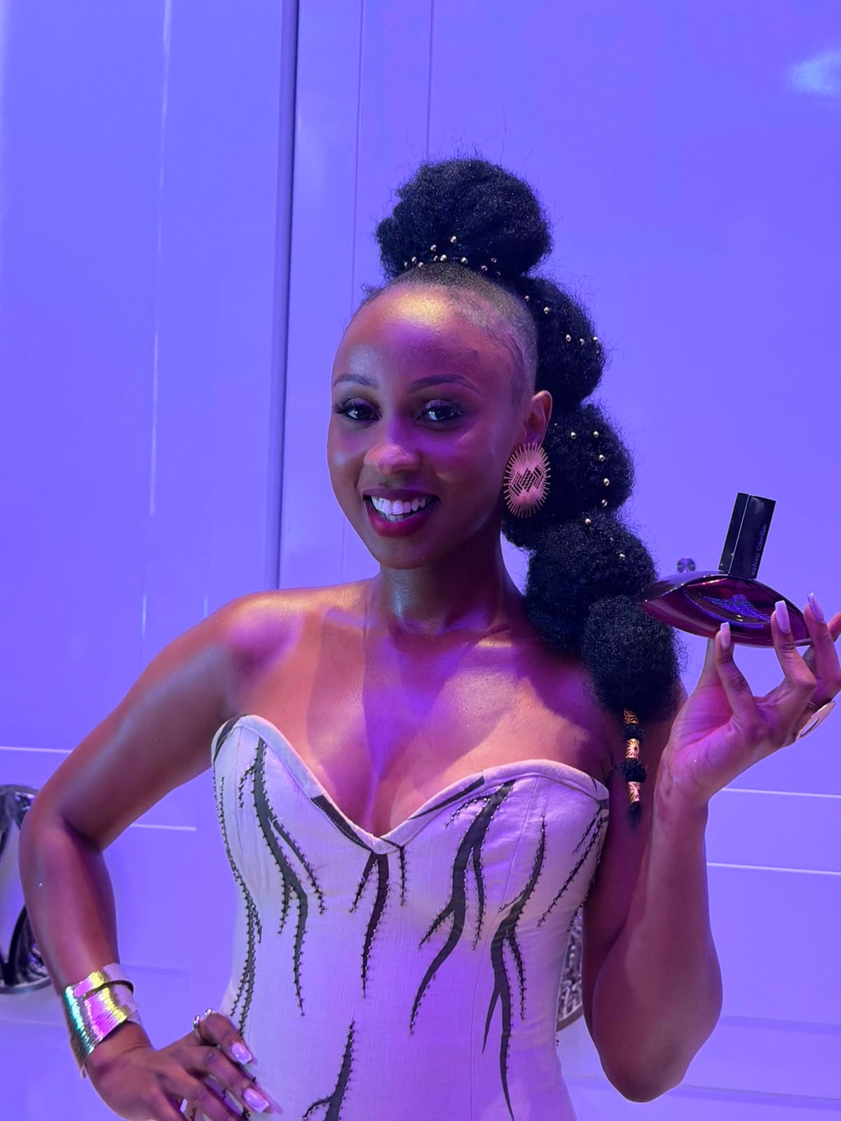 Joy Mido creating branded digital content, image 30